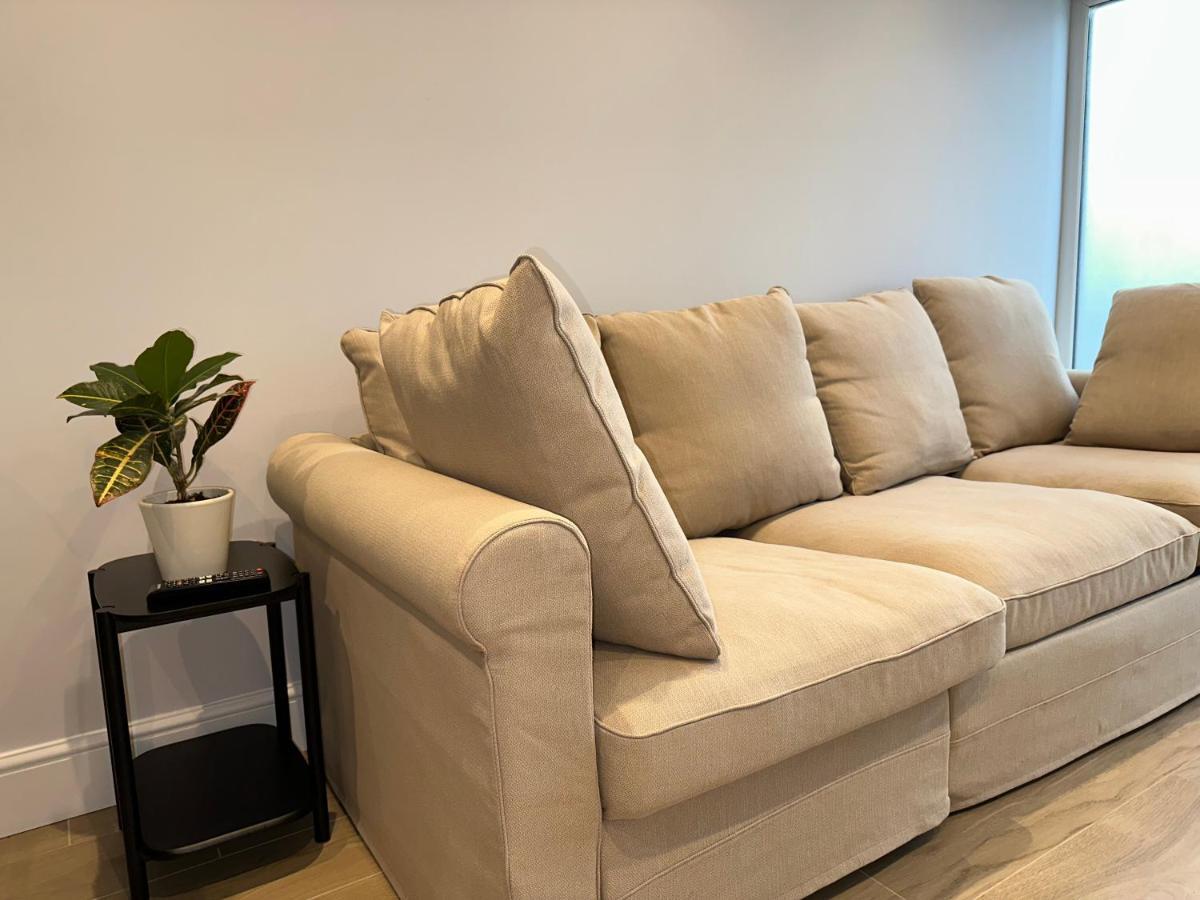 Little Vine - Beautiful Ground Floor Flat In South London Appartement Sutton  Buitenkant foto